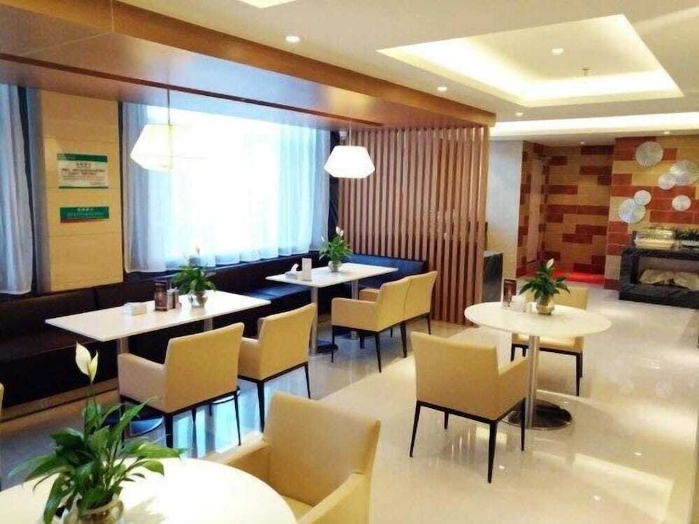 Цзямусы: Jinjiang Inn Jiamusi New Mart