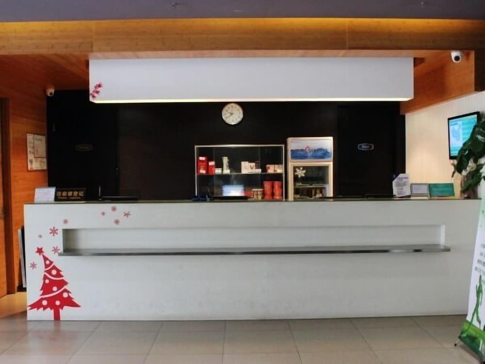 Мейчжу: Jinjiang Inn Meizhou Binfang Avenue