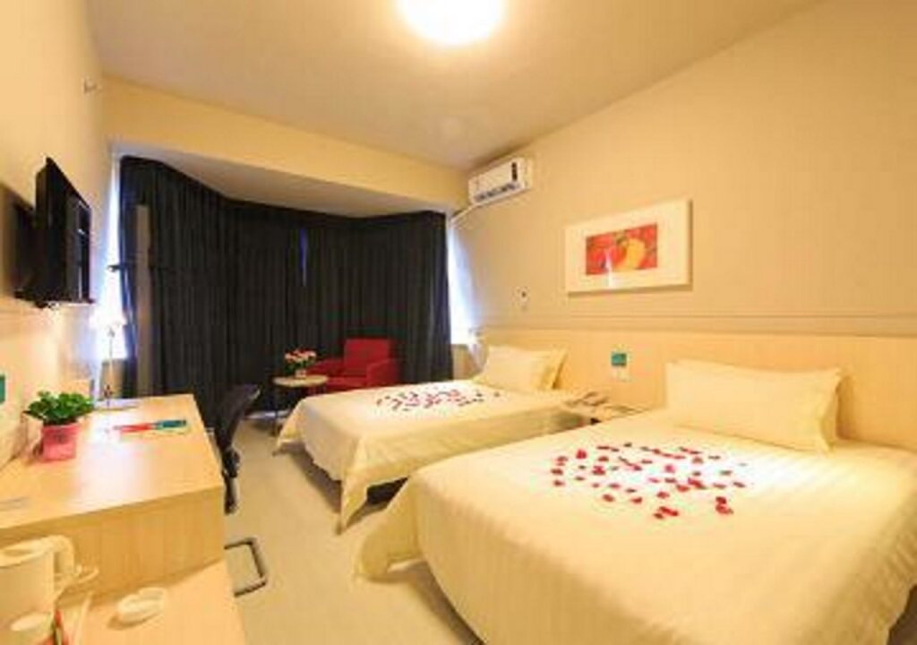 Лунъянь: Отель Jinjiang Inn Longyan Zhongshan Road Walking Street