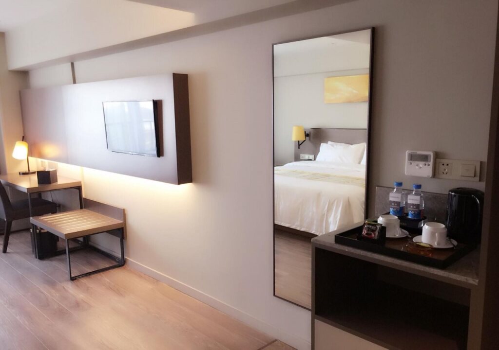 Фошань: Home Inn Plus Shunde Daliang Bus Station