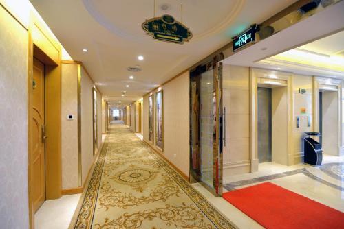 Циньчжоу: Vienna Hotel Qinzhou North Square Branch