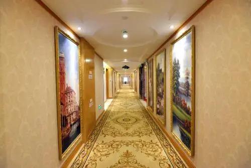 Циньчжоу: Vienna Hotel Qinzhou North Square Branch