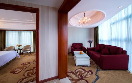 Vienna International Hotel Foshan Qiandeng Lake — фото 2