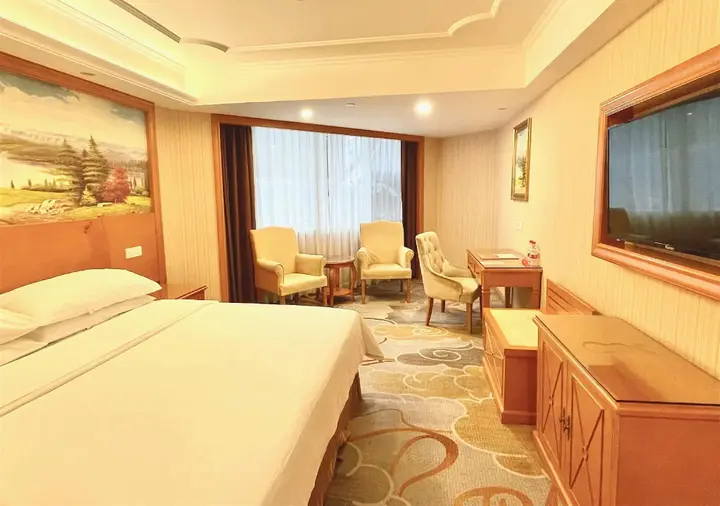 Шэньчжэнь: Vienna hotel Shenzhen Dongmen Old Street