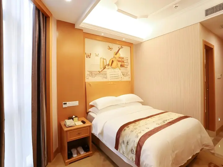 Шэньчжэнь: Vienna hotel Shenzhen Dongmen Old Street