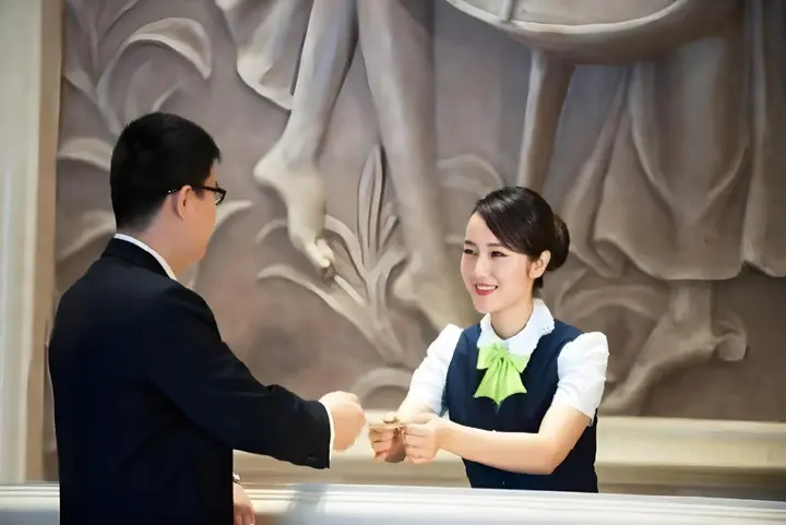 Шэньчжэнь: Vienna hotel Shenzhen Dongmen Old Street