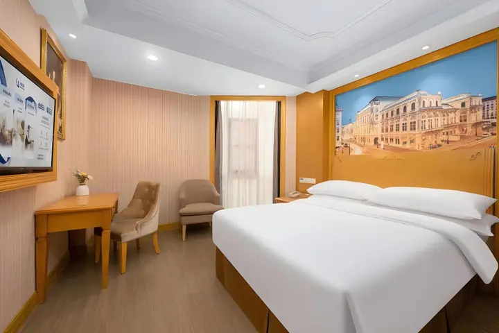 Шэньчжэнь: Vienna hotel Shenzhen Dongmen Old Street