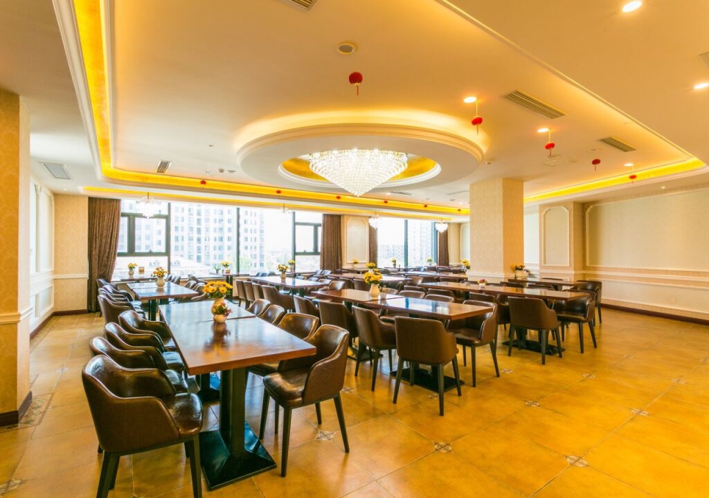 Шанхай: Vienna Shanghai Hongqiao National Convention and E