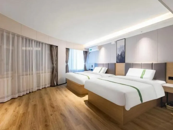 Шэньян: GreenTree Inn LiaoNing ShengYang TieXi HuaXiang Road Express Hotel
