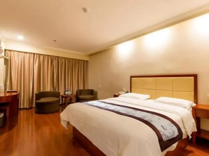 Шэньян: GreenTree Inn LiaoNing ShengYang TieXi HuaXiang Road Express Hotel