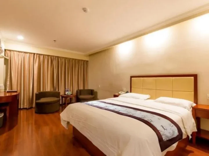 Шэньян: GreenTree Inn LiaoNing ShengYang TieXi HuaXiang Road Express Hotel