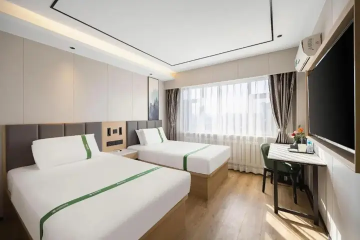 Шэньян: GreenTree Inn LiaoNing ShengYang TieXi HuaXiang Road Express Hotel