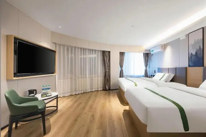 Шэньян: GreenTree Inn LiaoNing ShengYang TieXi HuaXiang Road Express Hotel