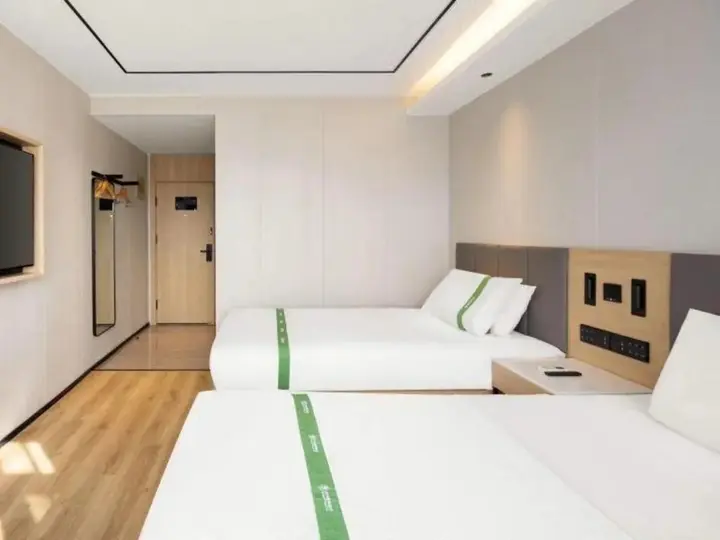 Шэньян: GreenTree Inn LiaoNing ShengYang TieXi HuaXiang Road Express Hotel