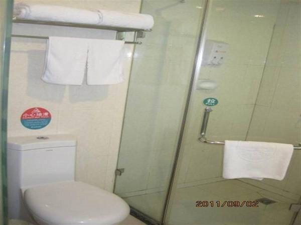 GreenTree Inn JiangSu Zhenjiang Center Street No 1 People's Hospital Express Hotel — фото 5