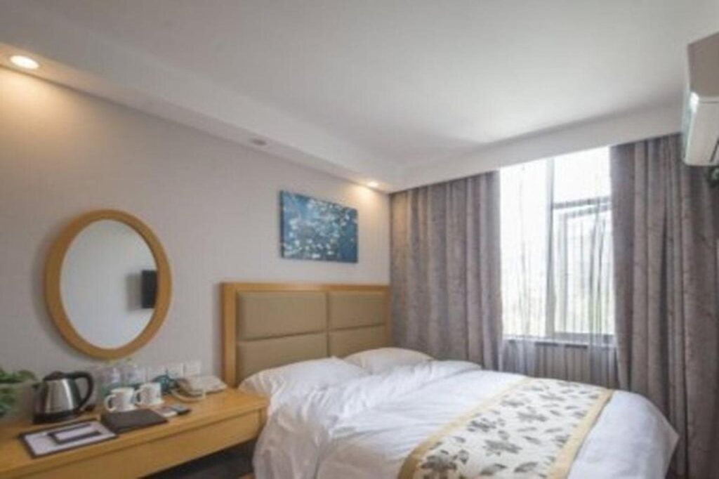 GreenTree Inn ShanDong Zaozhuang Tengzhou Xueyuan East Road Guiheyuan Business Hotel — фото 1