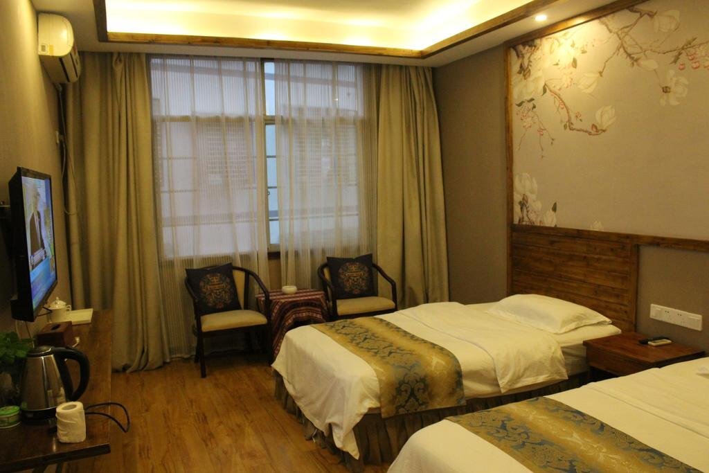 Чжанцзяцзе: Yishan Inn