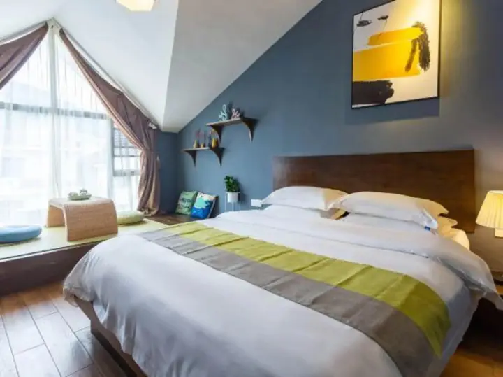 Чжанцзяцзе: Comma Travel International Youth Hotel