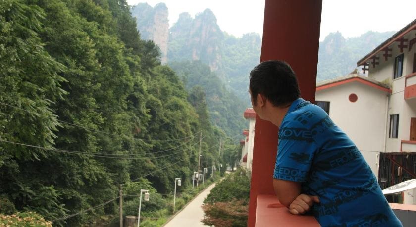 Чжанцзяцзе: Qin Yuan Hotel