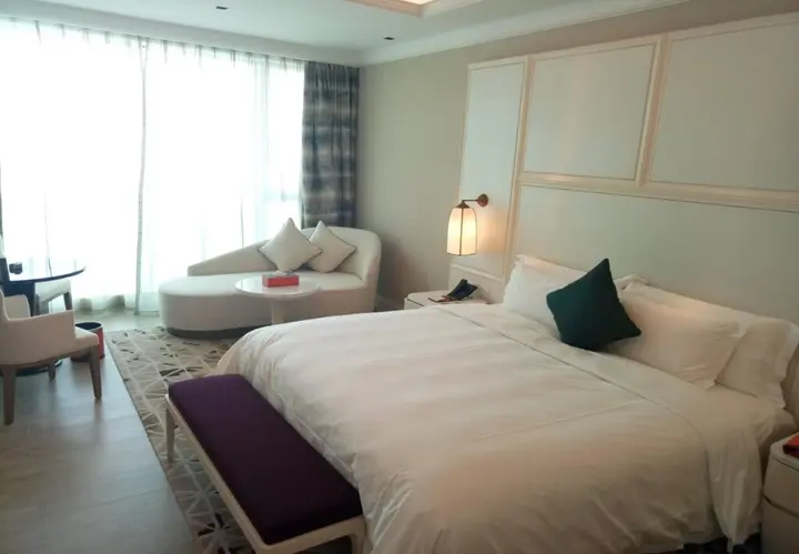 Циндао: Hotel Plaza Carnival Qingdao