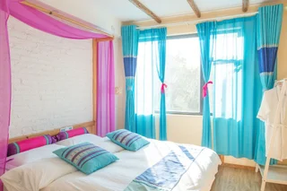 Дали: Dali Libai Holiday Inn