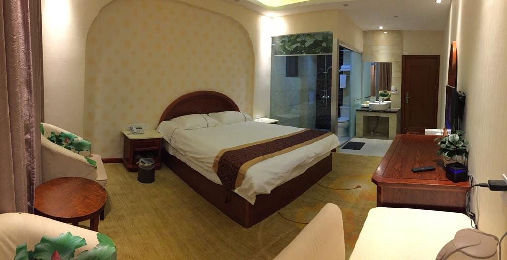 Куньмин: Bai Nian Sheng Shi Hotel
