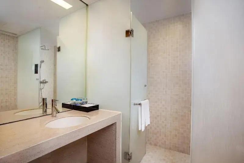 Чэнду: Aloft Chengdu Shixiang Lake