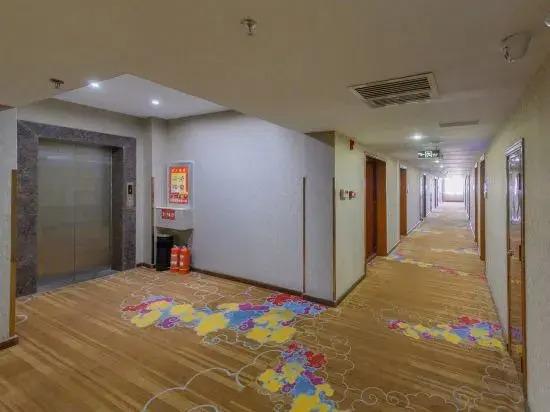 Цзюцюань: Guangyuan Hotel