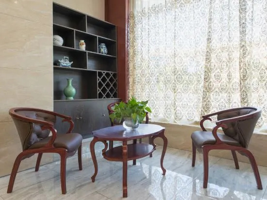 Цзюцюань: Guangyuan Hotel