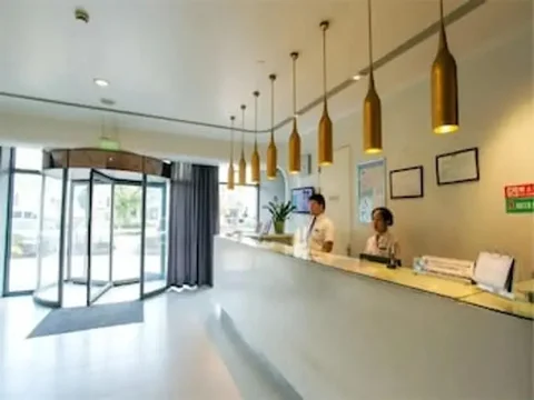 Шаоксинг: Jinjiang Inn Zhuji Train Station