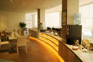 Цзиньхуа: JinJiang Inn (Pujiang Jiangbin East Road)