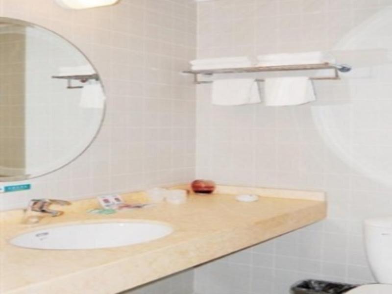 Тайчжоу: Jinjiang Inn Taizhou Xinghua Dainan Town