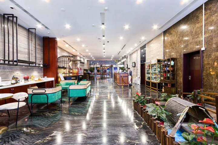 Шаоксинг: Jinjiang Metropolo Shaoxing Keqiao Wanda Plaza