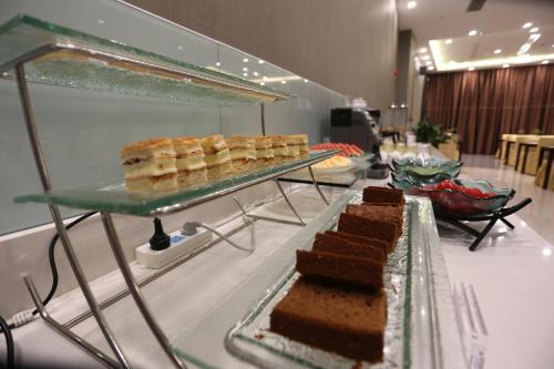 Шаоксинг: Jinjiang Metropolo Shaoxing Keqiao Wanda Plaza