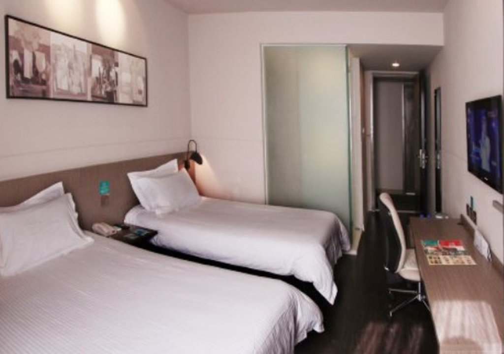 Далянь: Jinjiang Inn Select Dalian Youhao Square