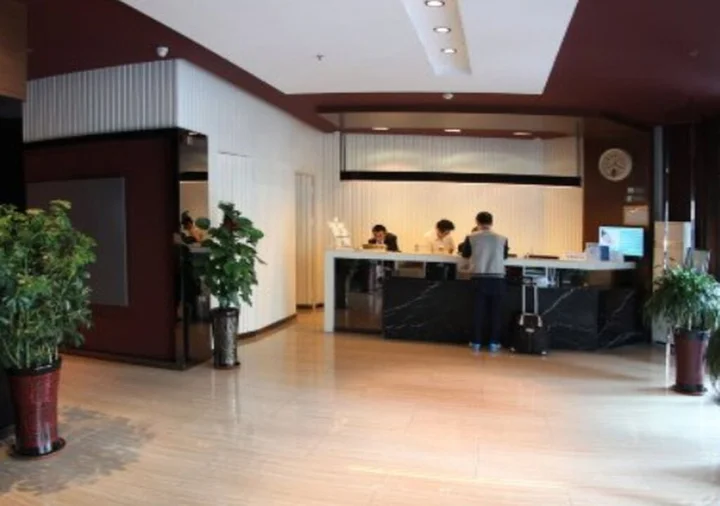 Далянь: Jinjiang Inn Select Dalian Youhao Square