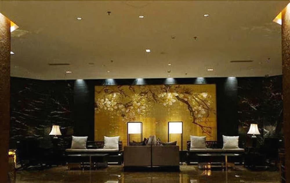 Таншань: Tangshan Jinjiang Magnotel