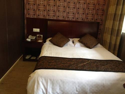 Иу: Junhong Business Hotel