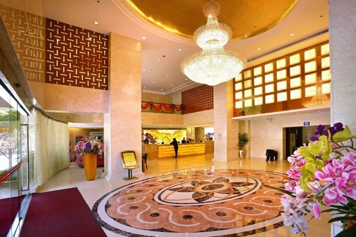 Гуанчжоу: Hejing Hotel