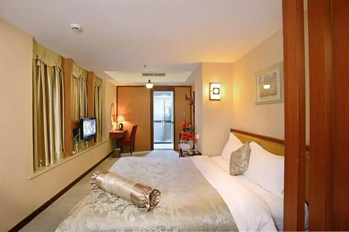 Гуанчжоу: Hejing Hotel