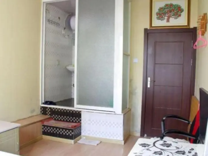 Яньцзи: Yunlai Inn