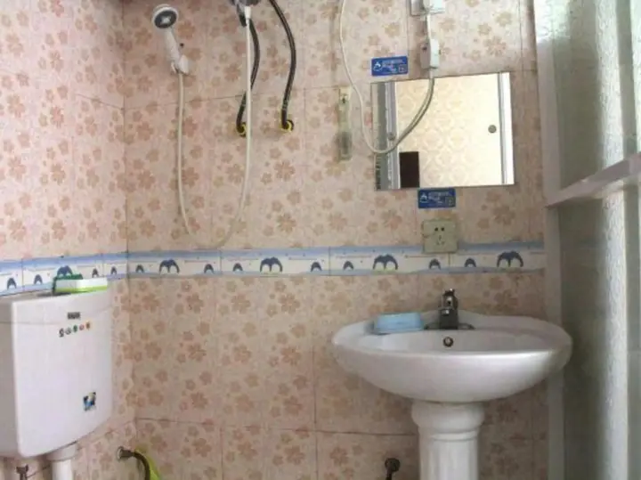 Яньцзи: Yunlai Inn
