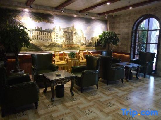Чанчжи: The Odeon Hotel Americano