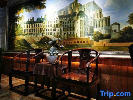Чанчжи: The Odeon Hotel Americano