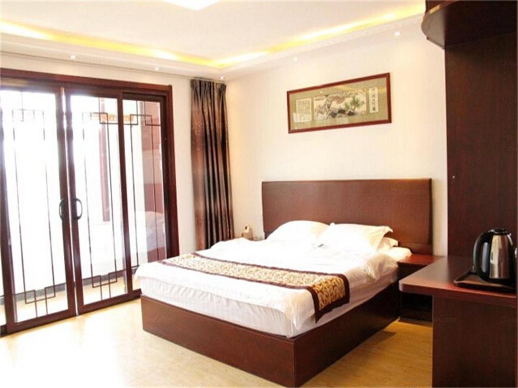 Цзинин: Qufu Kongfu Yayuan Hotel