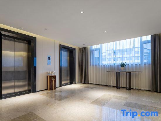 Шанграо: Wuyuan Qinghuawu International Hotel