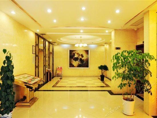 Шанграо: Wuyuan Qinghuawu International Hotel
