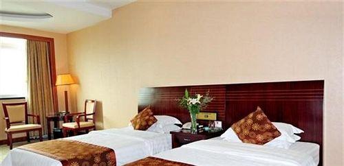Шанграо: Wuyuan Qinghuawu International Hotel