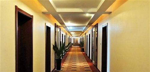 Шанграо: Wuyuan Qinghuawu International Hotel
