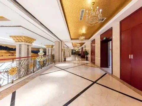 Шицзуйшань: Jinhu Hotel